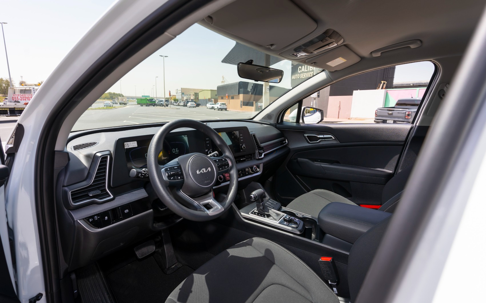 KIA Sportage (White), 2024