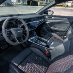 هل تبحث عن استئجار سيارة Audi RS6 (Grey), 2022 في باكو؟ احجز الآن بسهولة وبأفضل الأسعار.