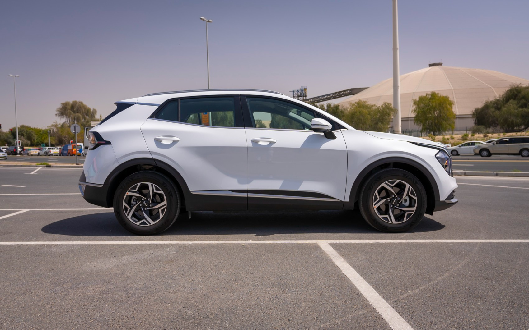 KIA Sportage (White), 2024