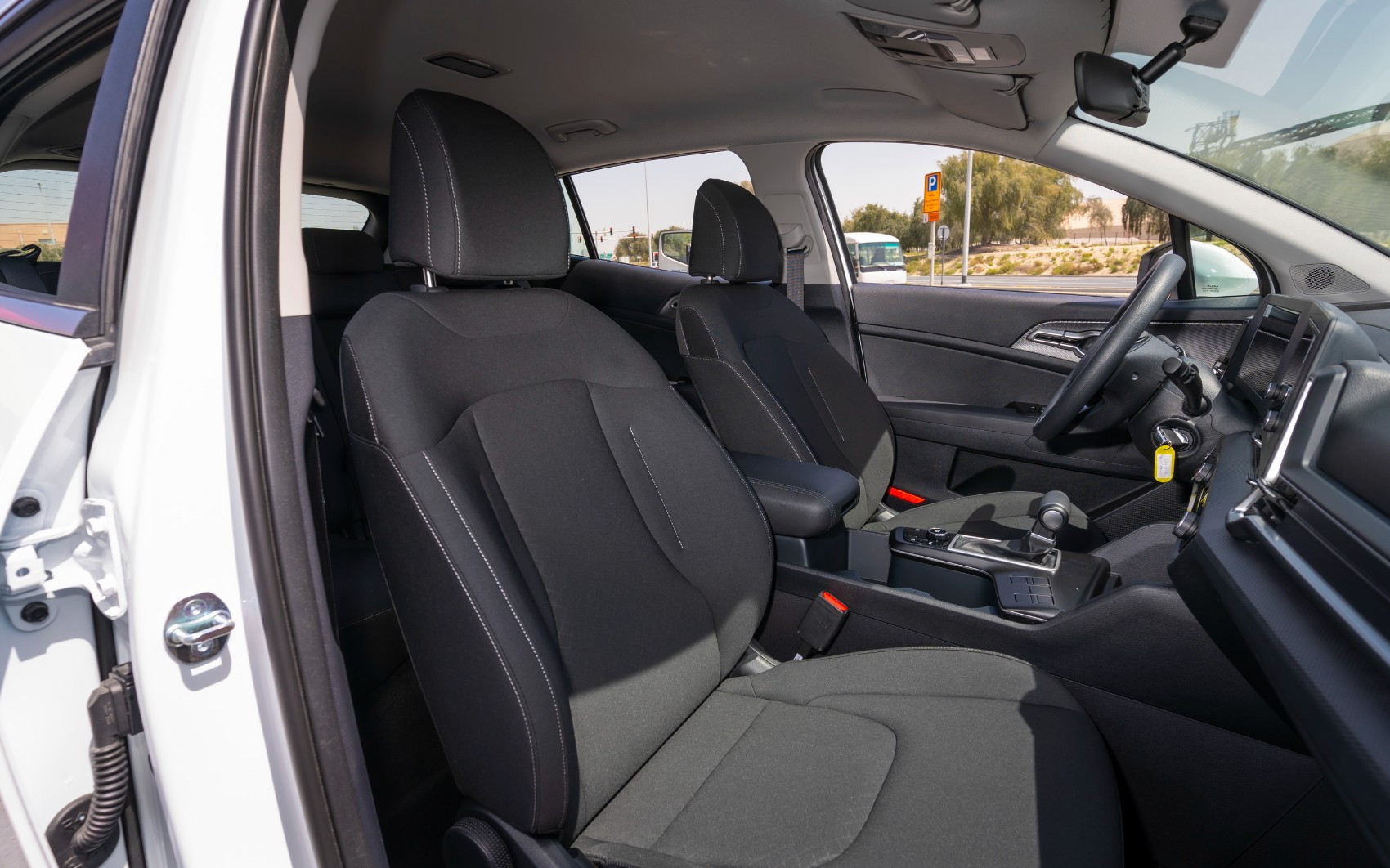 KIA Sportage (White), 2024